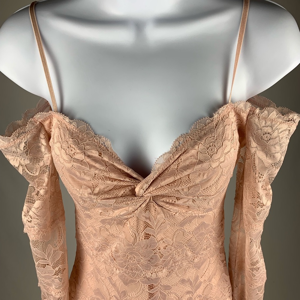 GUESS CREAM DRESS - Picture 2 of 3